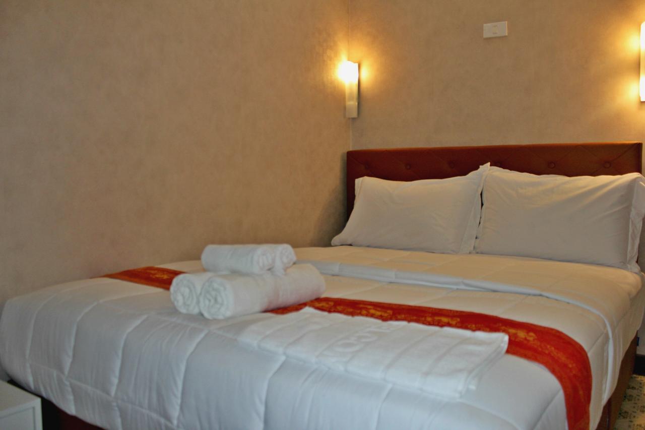 Everest Boutique Hotel 방콕 외부 사진