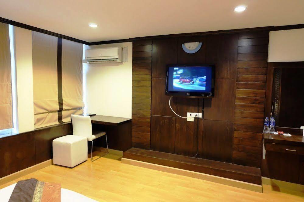 Everest Boutique Hotel 방콕 외부 사진