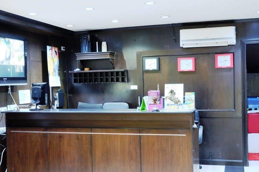 Everest Boutique Hotel 방콕 외부 사진